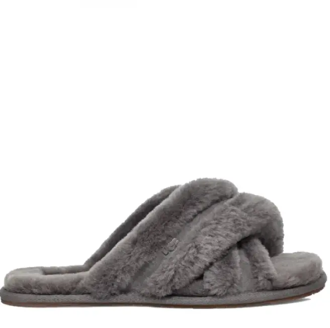 UGG Slippers Scuffita