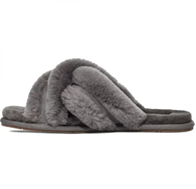 UGG Slippers Scuffita Чёрный — фото 3